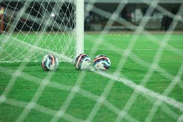 邓弗里斯复出助国米2-0胜帕尔马提前3轮夺冠（配图示意）